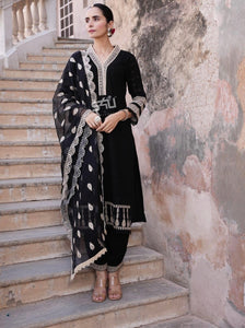 Black elegant salwaar kameez