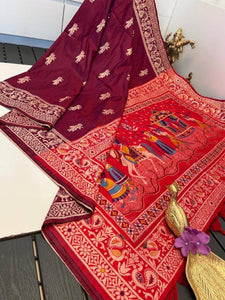 Wedding saree - antique pallu design and tassel like border