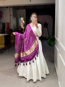 Exquisite white Lehenga with gaji silk dupatta (bandhej print)