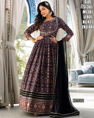 Dola silk readymade - black