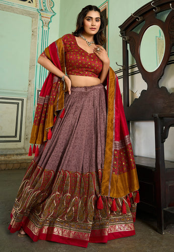 Tussar silk Lehenga with keri design in pink