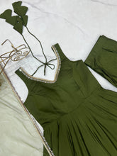 Roman chanderi silk anarkali set in Mehendi green (sleeves available)