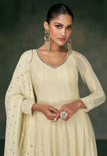 Janisha readymade - off white georgette anarkali