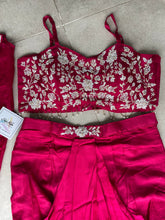 Boutique collection - eyes on me cape set