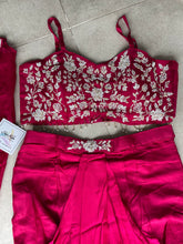 Boutique collection - eyes on me cape set