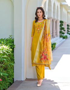 Rubab - jacquard silk salwaar kameez