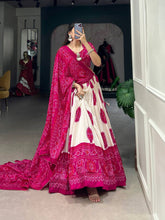 Tussar silk Lehenga bandhej print in pink
