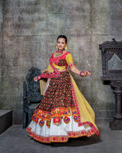 Torani zigzag Lehenga - readymade (matching men’s kurta available)