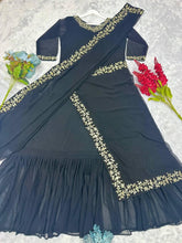 Viral saree gown in black