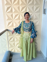 Niks collection: palazzo with bell sleeves top