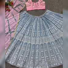 Pestle embroidered Lehenga