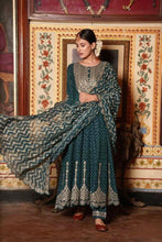 Flowy anarkalis in cotton silk