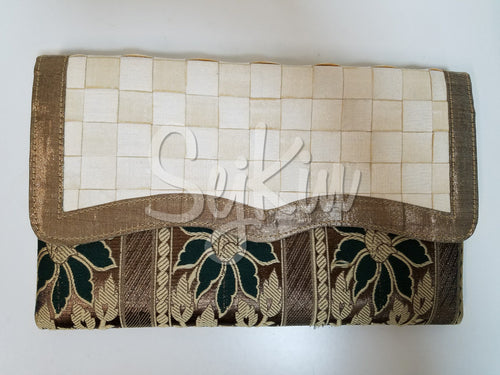 Gorgeous! White and gold chequered handbag