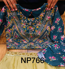 Niks collection: palazzo with bell sleeves top