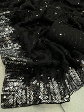 Celebrity style: black sequins saree