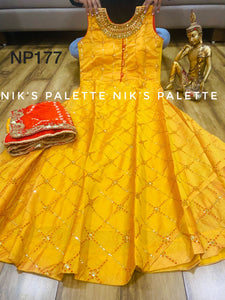 Niks collection: Yellow silk gown with bandhni