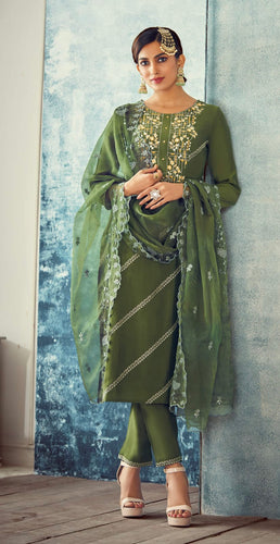 Shichi collection - salwaar kameez with organza dupatta