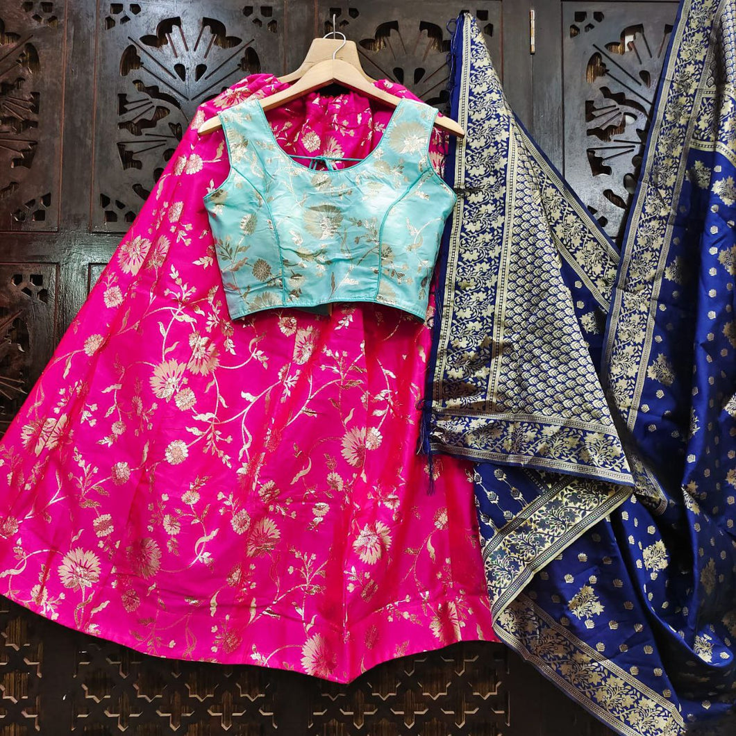 Banarasi floral Lehenga