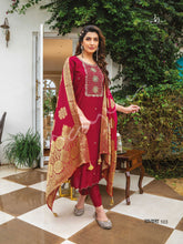 Safa - silk suits with banarasi dupatta (also in plus size)