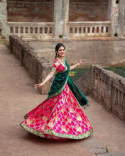 Kanjiveram silk Lehenga in two tone pink