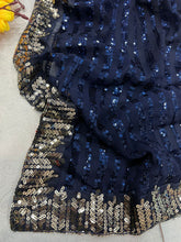 Celebrity style: blue sequins saree