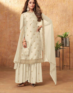 Silk suits with palazzo style