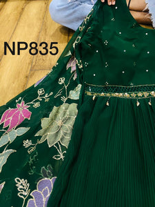 Niks collection: bottle green gown